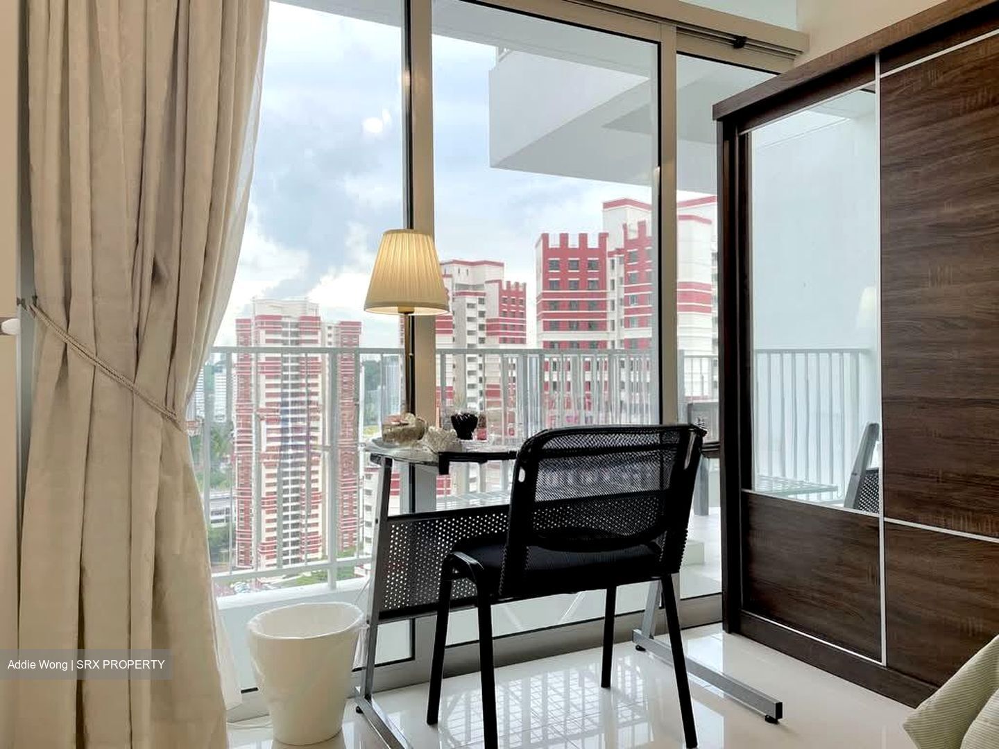 The Metropolitan Condominium (D3), Condominium #568399251